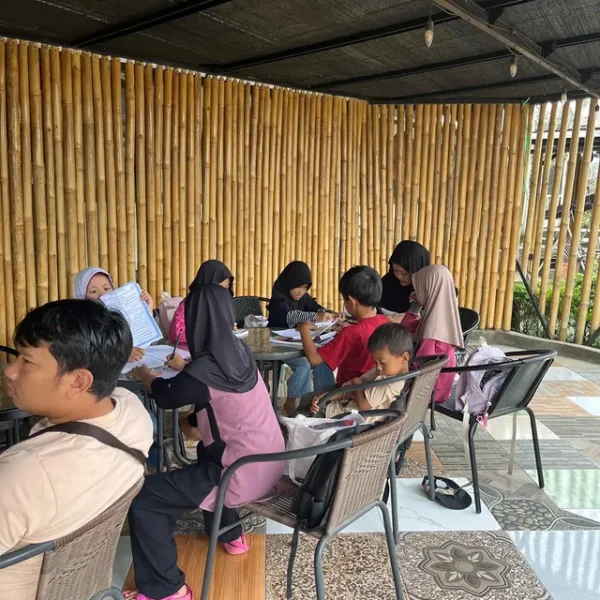 Desa Kursus Bahasa Ingris untuk Anak SD SMP SMA Mahasiswa di Tifanice Sukabumi (4)