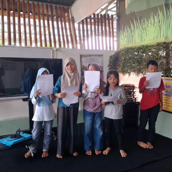 Desa Kursus Bahasa Ingris untuk Anak SD SMP SMA Mahasiswa di Tifanice Sukabumi (6)