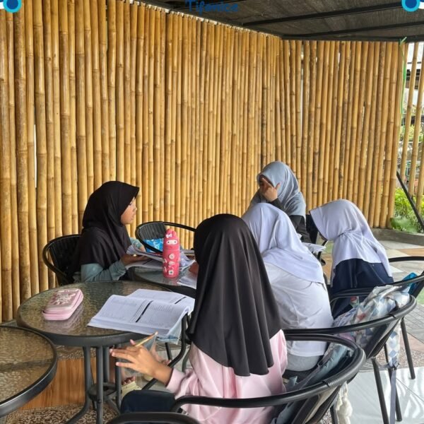 Desa Kursus Bahasa Ingris untuk Anak SD SMP SMA Mahasiswa di Tifanice Sukabumi (9)