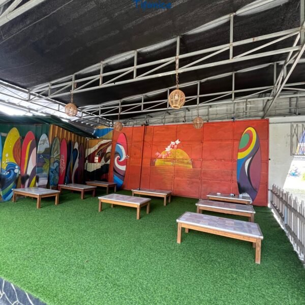 Fasilitas Umum di Kawasan Wisaata Tifanice Ocean Park Sukabumi – Gazebo (3)
