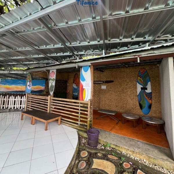 Fasilitas Umum di Kawasan Wisaata Tifanice Ocean Park Sukabumi – Gazebo (4)